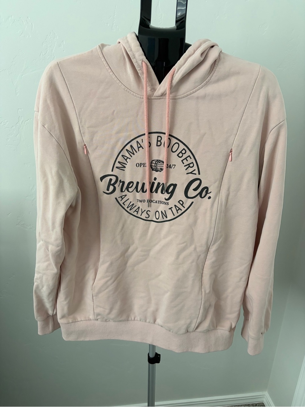 Mama’s Boobery Brewing Co. Women's Pink Hoodie Sweatshirt Size Large